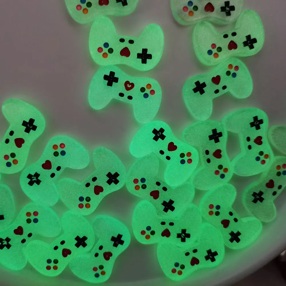 Luminous Creative Video Game Controller Resin Charms Flatback Keychain Necklace Pendant Accessories Diy Jewelry Findings
Luminous Creative Video Game Controller Resin Charms Flatback Keychain Necklace Pendant Accessories Diy Jewelry Findings