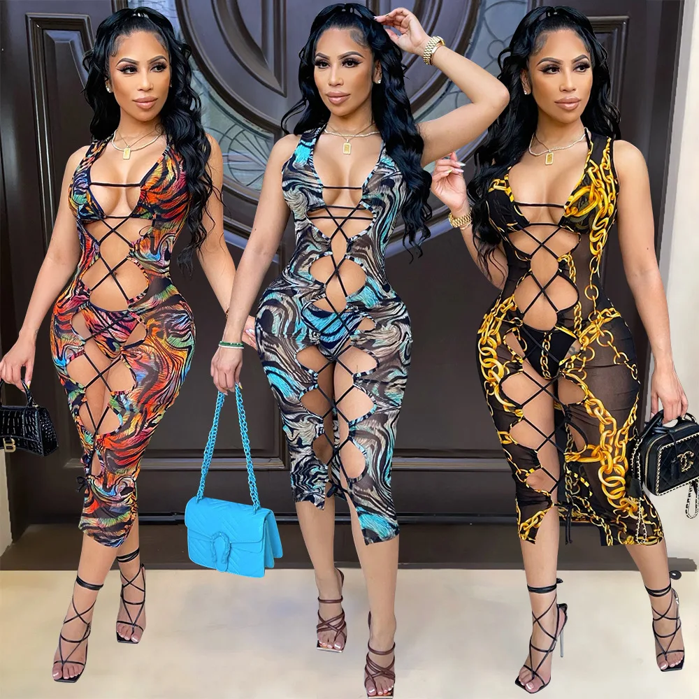 Women's three-piece mesh printed see-through hollow swimsuit dress set fall/winter three-piece suit
Women's three-piece mesh printed see-through hollow swimsuit dress set fall/winter three-piece suit