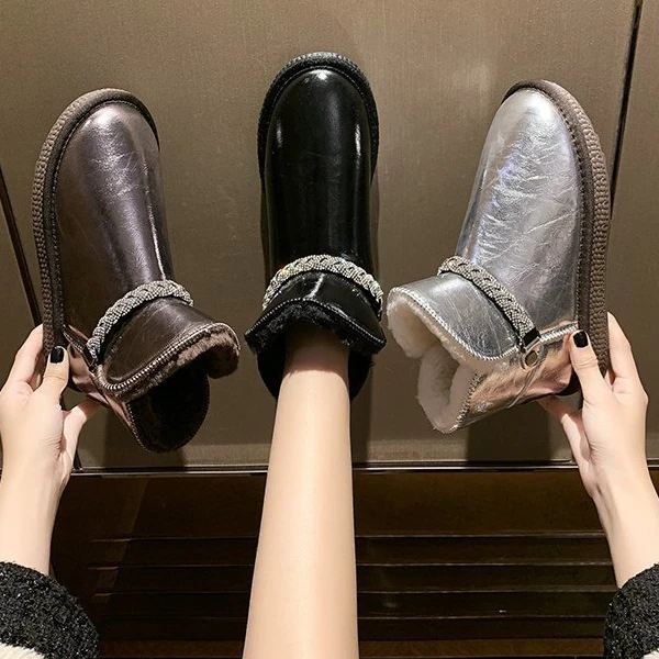 The latest women's boots for winter 2020 Warm Plush shoes Flat Slip On Fashion Platform winter women casual shoes snow boots, Black, silver, brown
The latest women's boots for winter 2020 Warm Plush shoes Flat Slip On Fashion Platform winter women casual shoes snow boots, Black, silver, brown