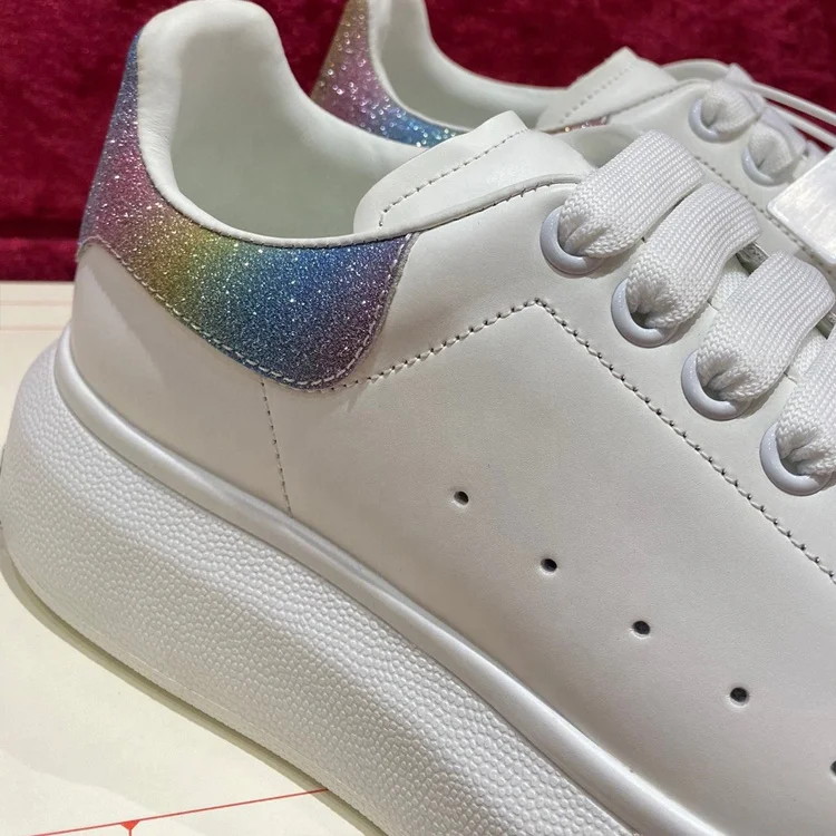 Fashion women's mcqueenly casual thick soled luminous lovers shoes board alexandermcqueen shoes, 17 colors
Fashion women's mcqueenly casual thick soled luminous lovers shoes board alexandermcqueen shoes, 17 colors