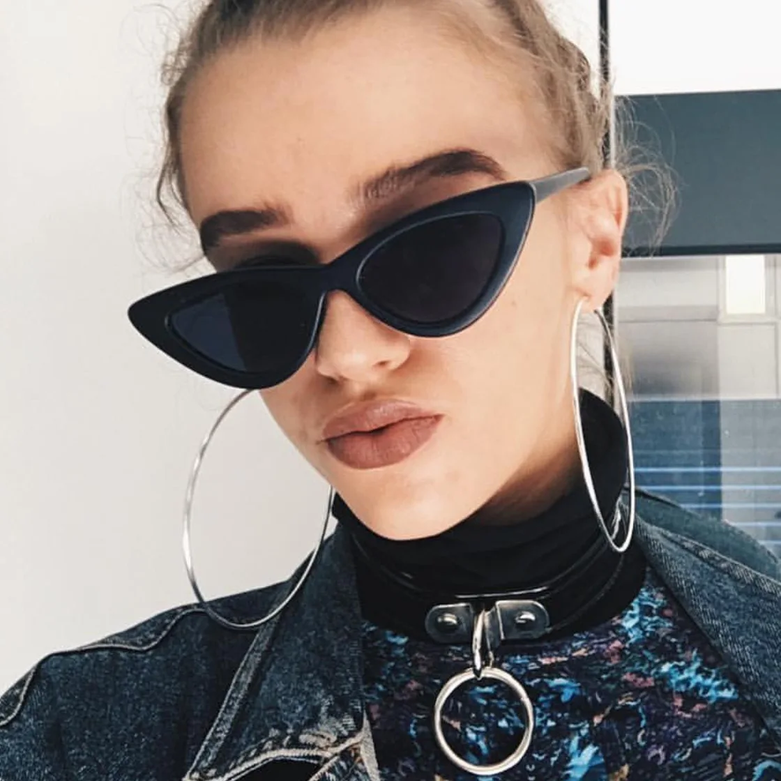 Vintage Cat Eye Sunglasses Women Sexy Retro Small Cat Eye Sun Glasses Brand Designer Colorful Eyewear for Female Oculos D UV400
Vintage Cat Eye Sunglasses Women Sexy Retro Small Cat Eye Sun Glasses Brand Designer Colorful Eyewear for Female Oculos D UV400