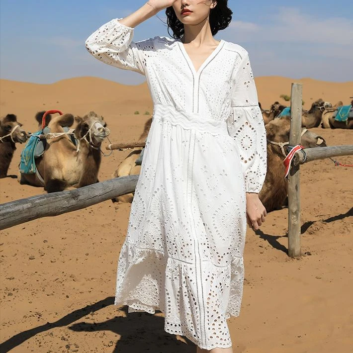2020 Spring new arrival Elegant sexy V neck water soluble embroidery long sleeve dress women Summer party maxi pure white dress
2020 Spring new arrival Elegant sexy V neck water soluble embroidery long sleeve dress women Summer party maxi pure white dress