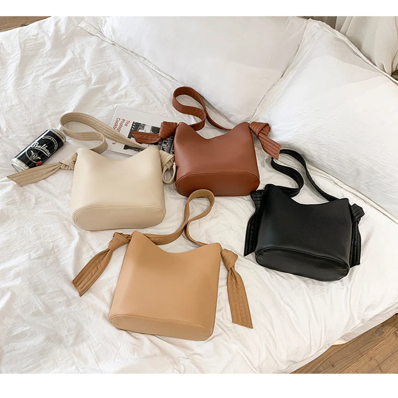 Fashion pu leather solid color ladies bucket bag shoulder tote hand bags 2021 handbags for women, 7colors
Fashion pu leather solid color ladies bucket bag shoulder tote hand bags 2021 handbags for women, 7colors