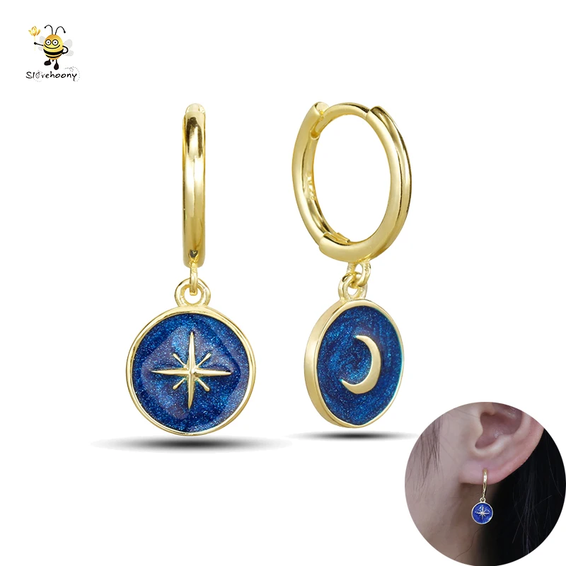 2021 New Fashion Style 925 Sterling Silver Enamel Stars Moon In Blue Sky Pendants Hoop Earrings For Women, Silver/18k gold plated
2021 New Fashion Style 925 Sterling Silver Enamel Stars Moon In Blue Sky Pendants Hoop Earrings For Women, Silver/18k gold plated
