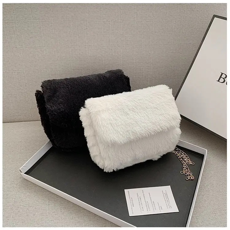 Fur Handbags Hot Selling New Designers Cheap Wholesale Winter Girls Ladies Shoulder Purses Fur Handbags for Women, 4 colors
Fur Handbags Hot Selling New Designers Cheap Wholesale Winter Girls Ladies Shoulder Purses Fur Handbags for Women, 4 colors