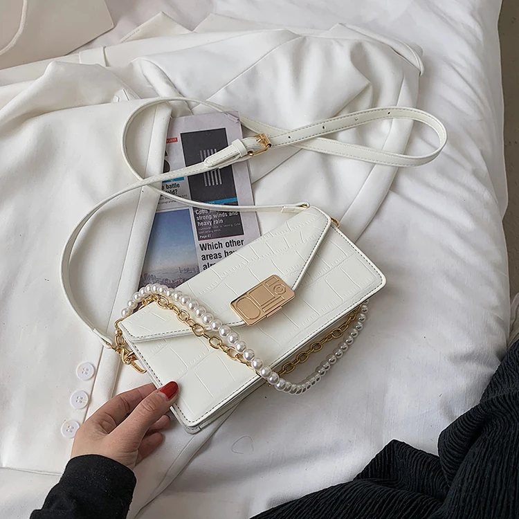 2021 summer new luxury leather lady pearl chain bags mini flap shoulder crossbody bag, Black,white,yellow,navy
2021 summer new luxury leather lady pearl chain bags mini flap shoulder crossbody bag, Black,white,yellow,navy