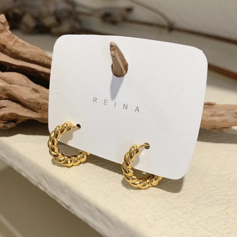 JUHU New fashion retro all-match earrings metal twist C-shaped earring alloy S925 silver needle jewelry for women, Gold
JUHU New fashion retro all-match earrings metal twist C-shaped earring alloy S925 silver needle jewelry for women, Gold