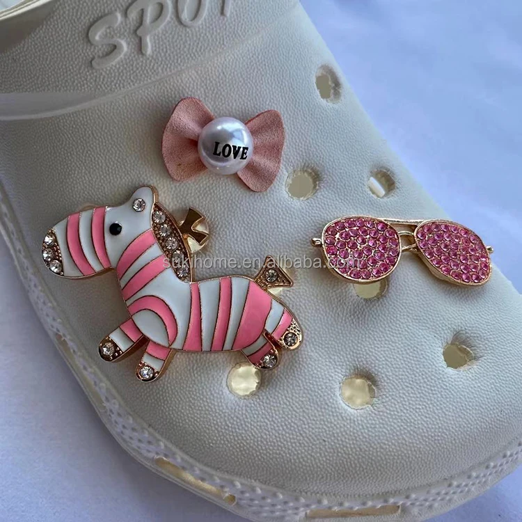 Wholesale Custom New Fashion Shoe Decoration Mexican Croc Shoe Charm For Kids Charms Accessory Designer Croc Pieces Charms
Wholesale Custom New Fashion Shoe Decoration Mexican Croc Shoe Charm For Kids Charms Accessory Designer Croc Pieces Charms
