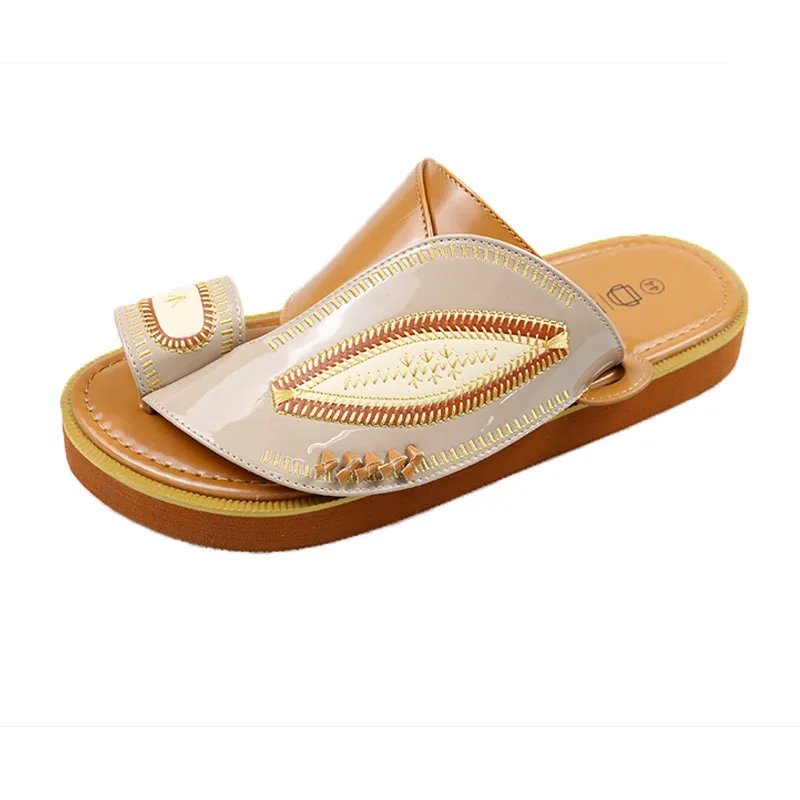 Customized Logo Casual Leather Slippers Soft Soles And Foot Protectors For Men, Customized color
Customized Logo Casual Leather Slippers Soft Soles And Foot Protectors For Men, Customized color