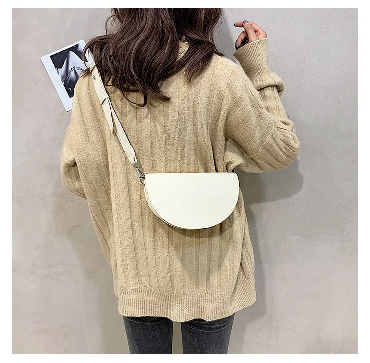 The Spring Of 2021 Female Bag Fashion Simple Pure Color PU Saddle Bag Small Bag, Single Shoulder, Natural color
The Spring Of 2021 Female Bag Fashion Simple Pure Color PU Saddle Bag Small Bag, Single Shoulder, Natural color
