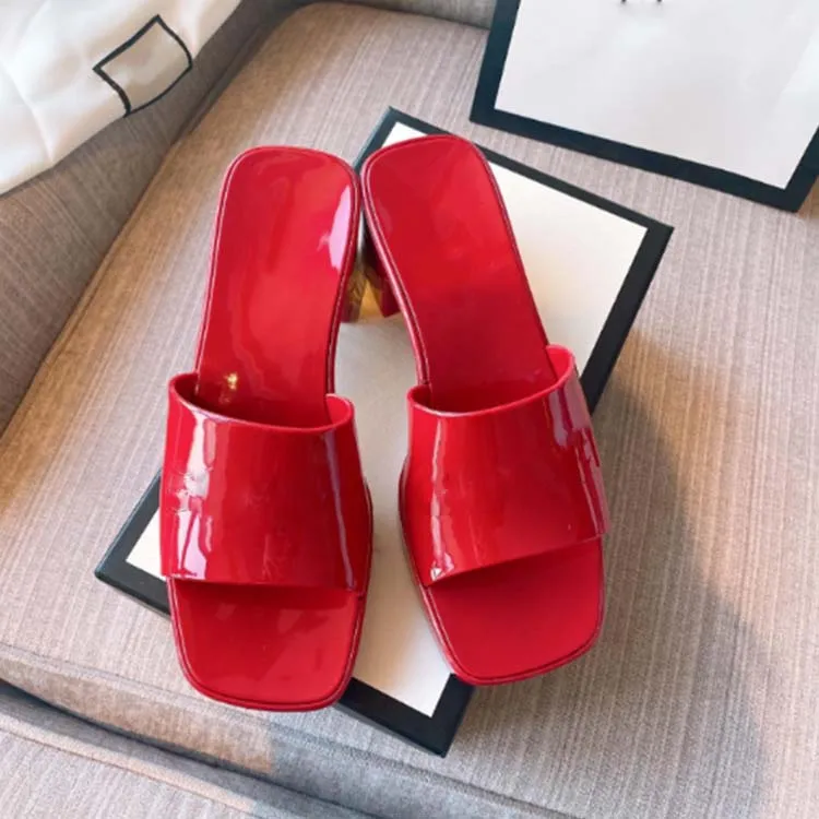 The G Brand Designer High quality Luxury brand logo low heel slippers jelly sandals bubble slides with box
The G Brand Designer High quality Luxury brand logo low heel slippers jelly sandals bubble slides with box