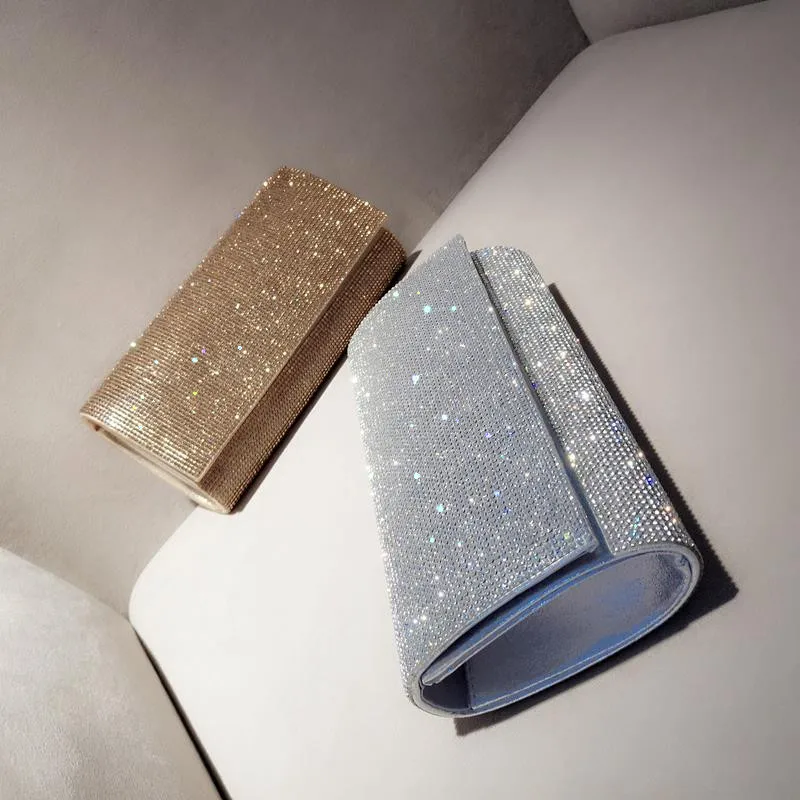 New banquet rhinestone shiny clutch female dinner bag shoulder bag, Silver,black,gold
New banquet rhinestone shiny clutch female dinner bag shoulder bag, Silver,black,gold