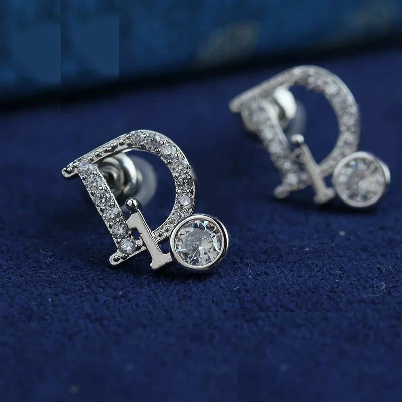 CC Fashion Earrings Alloy D-Shaped Stud D Letter Zircon Crystal Stud Letter G Diamond Stud Earrings
CC Fashion Earrings Alloy D-Shaped Stud D Letter Zircon Crystal Stud Letter G Diamond Stud Earrings