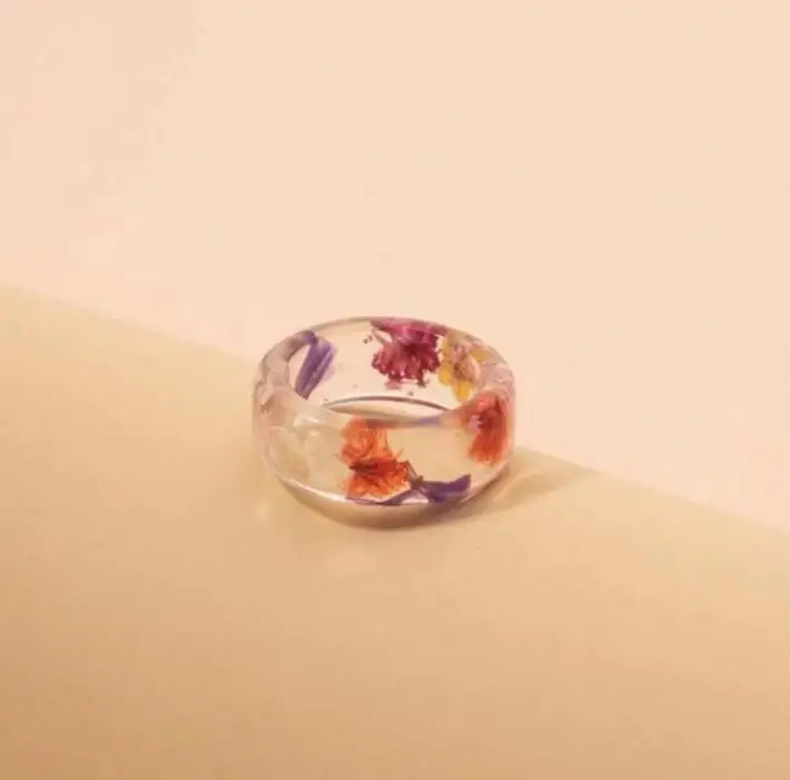 INS hot selling korean acrylic resin rings women dry flower resin finger ring 2021, As picture
INS hot selling korean acrylic resin rings women dry flower resin finger ring 2021, As picture