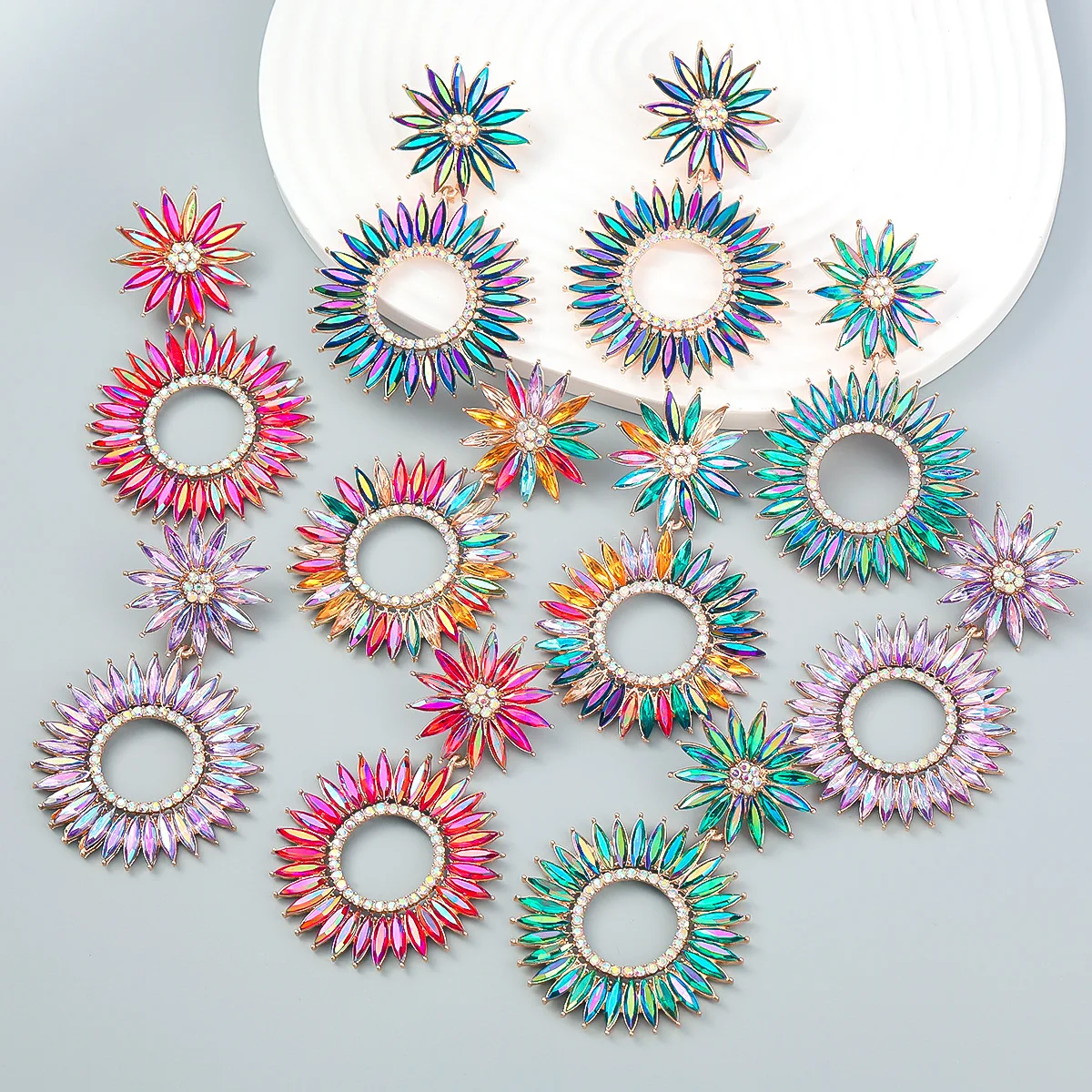 Wholesale Fashion Statement 7 Colors Circle Flower Dangle Rhinestone Hoop Earrings Large For Women, Red purple green color
Wholesale Fashion Statement 7 Colors Circle Flower Dangle Rhinestone Hoop Earrings Large For Women, Red purple green color