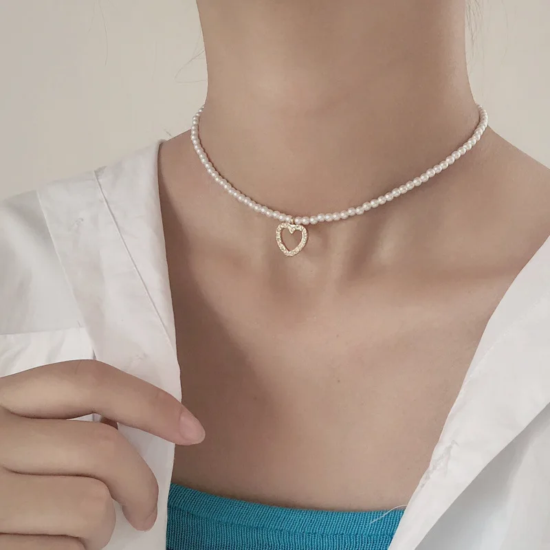 2021 Fashion Trendy Sweet Girl Pearls Jewelry Choker Necklaces Elegant Love Heart Shaped Clavicle Chain Necklaces Women, 1 color
2021 Fashion Trendy Sweet Girl Pearls Jewelry Choker Necklaces Elegant Love Heart Shaped Clavicle Chain Necklaces Women, 1 color