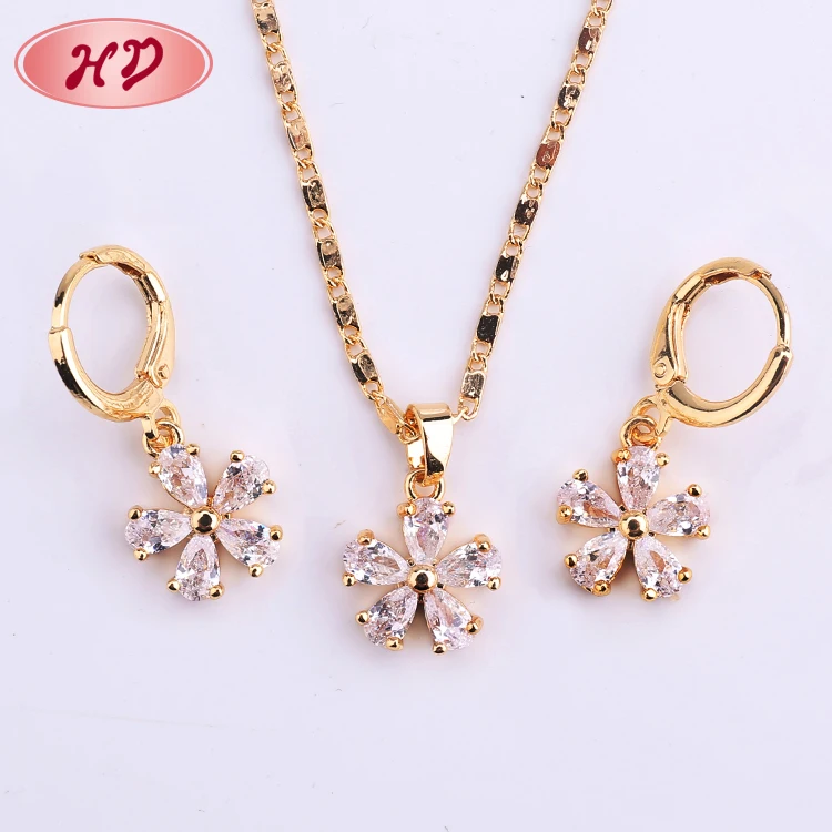 Wholesale New Fashion Zircon Costume Jewelry Set Channel Setting brass 18K Gold plated filled Jewelry Set
Wholesale New Fashion Zircon Costume Jewelry Set Channel Setting brass 18K Gold plated filled Jewelry Set
