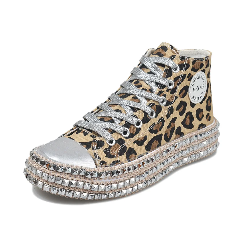 2020 women's casual sneakers flat platform shoes student thick high-top canvas shoes with rivet
2020 women's casual sneakers flat platform shoes student thick high-top canvas shoes with rivet