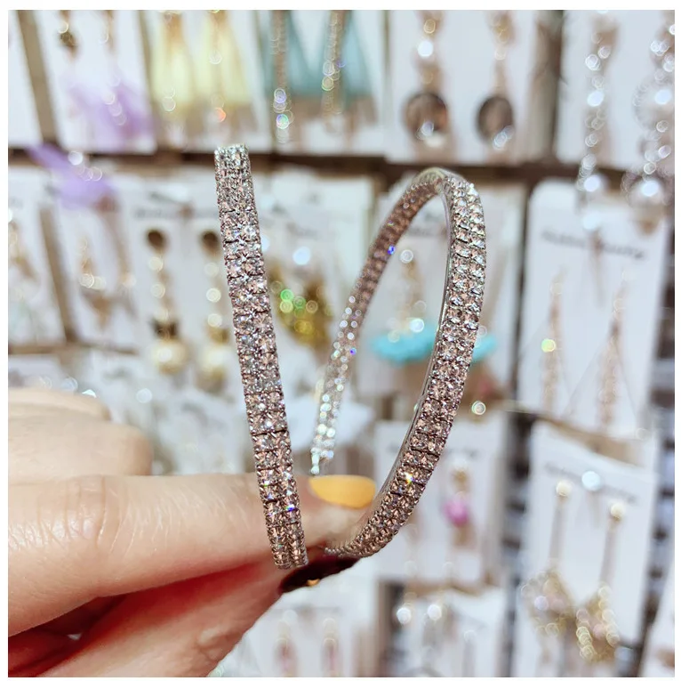 2021 fashion 5cm crystal double raw big earrings hoop
2021 fashion 5cm crystal double raw big earrings hoop