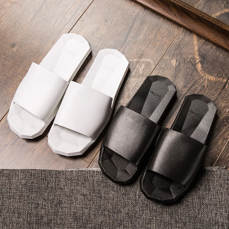 OEM Custom Logo Black and White Slides Men Slippers PVC Sandals Fashion Boy Designer Slippers
OEM Custom Logo Black and White Slides Men Slippers PVC Sandals Fashion Boy Designer Slippers