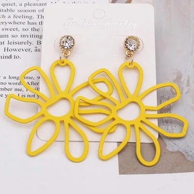 New Arrivals Designer Hot Selling Good Quality Fashion Exaggeration Hipster Personality Flower Long Pendant Earrings Wholesale
New Arrivals Designer Hot Selling Good Quality Fashion Exaggeration Hipster Personality Flower Long Pendant Earrings Wholesale
