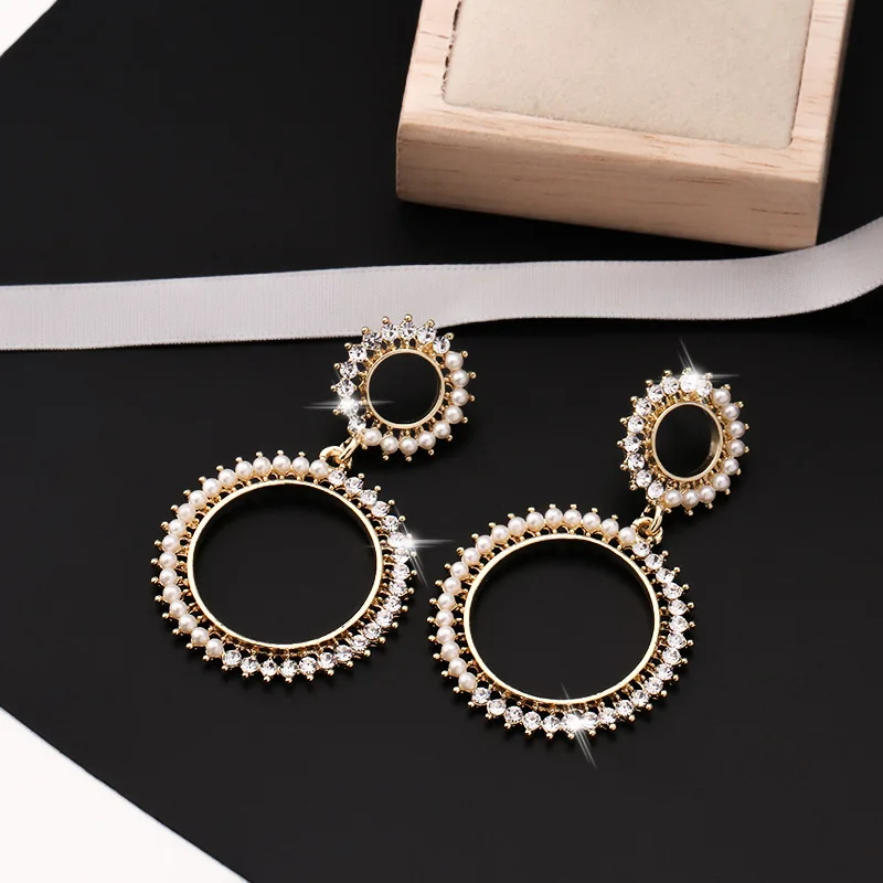 Fashion Real Gold Plated Large Round Pearl Pendant Earrings CZ Cubic Zirconia Crystal Circle Earring
Fashion Real Gold Plated Large Round Pearl Pendant Earrings CZ Cubic Zirconia Crystal Circle Earring