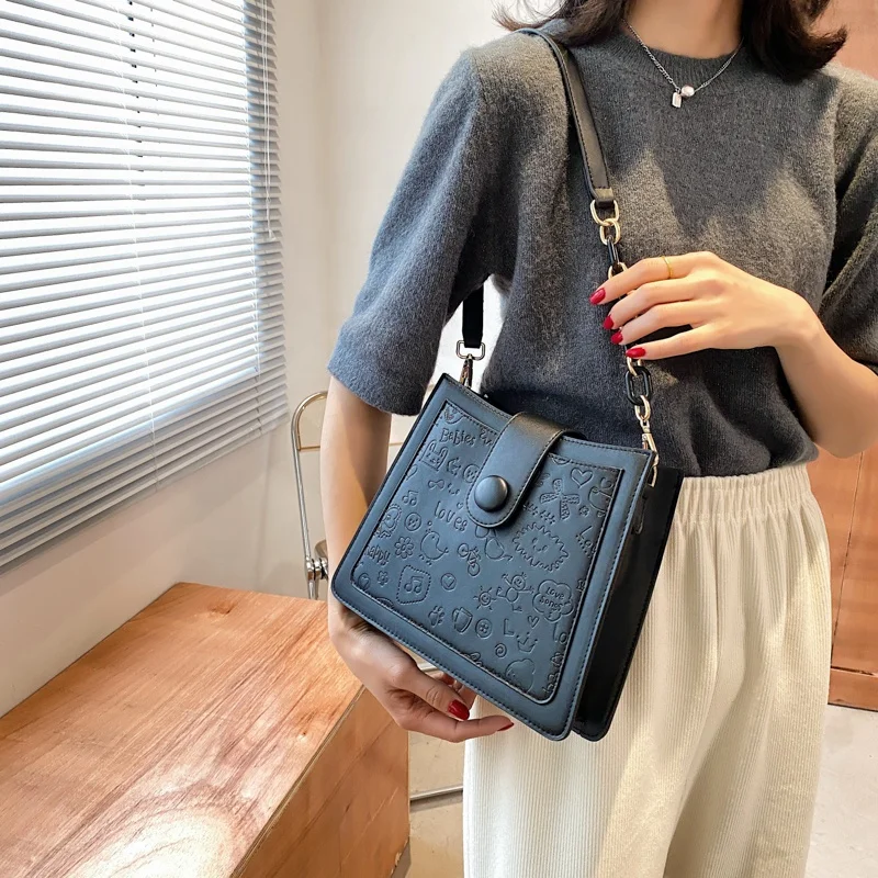 2021 Wholesale suka factory price No Minimum Stone Pattern Ladies Hand Bags Women Shoulder Mini Purses and Handbags, Customizable
2021 Wholesale suka factory price No Minimum Stone Pattern Ladies Hand Bags Women Shoulder Mini Purses and Handbags, Customizable