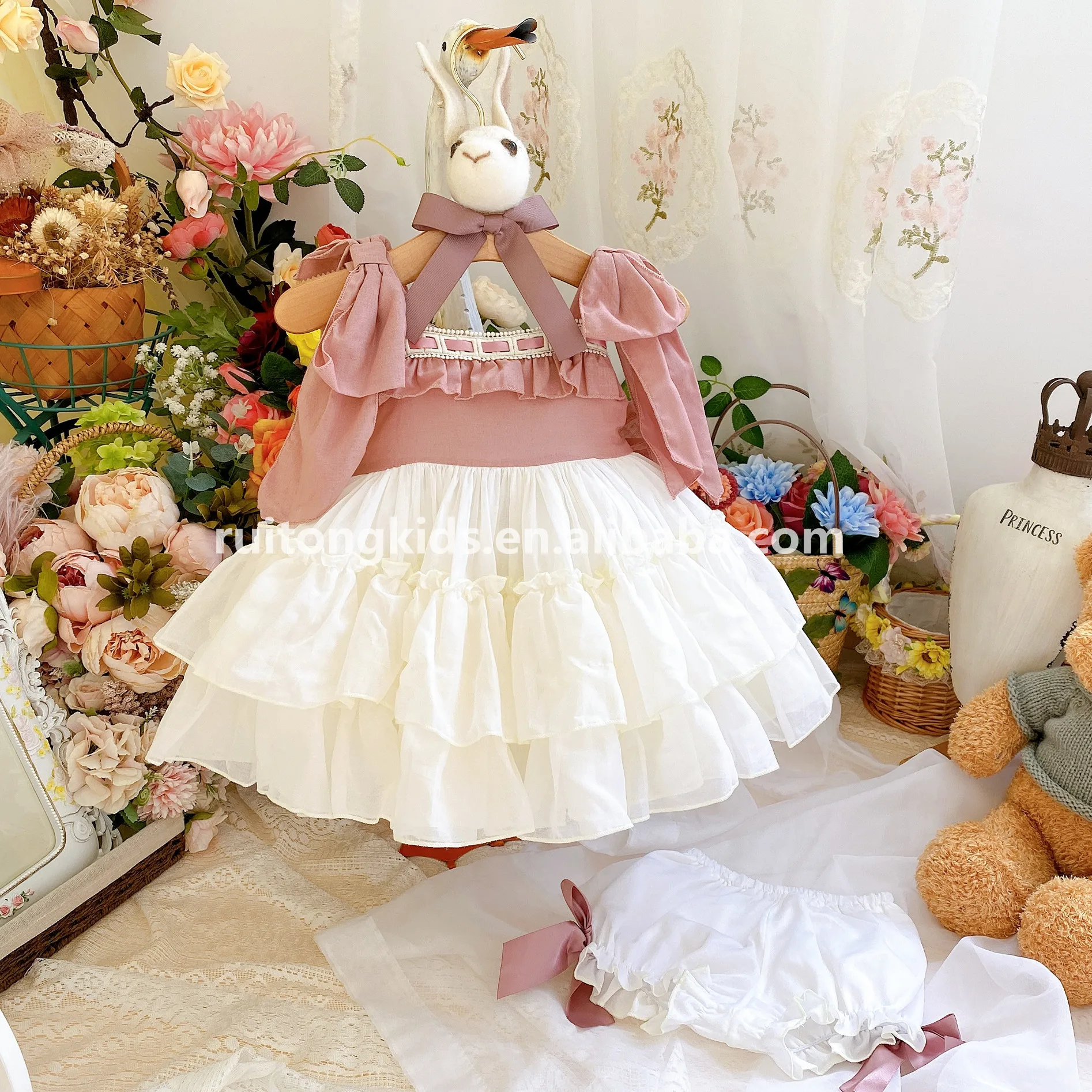 0531118 spanish baby dresses spanish girls clothes ruffles green long sleeve wholesale kids clothing children's clothes
0531118 spanish baby dresses spanish girls clothes ruffles green long sleeve wholesale kids clothing children's clothes