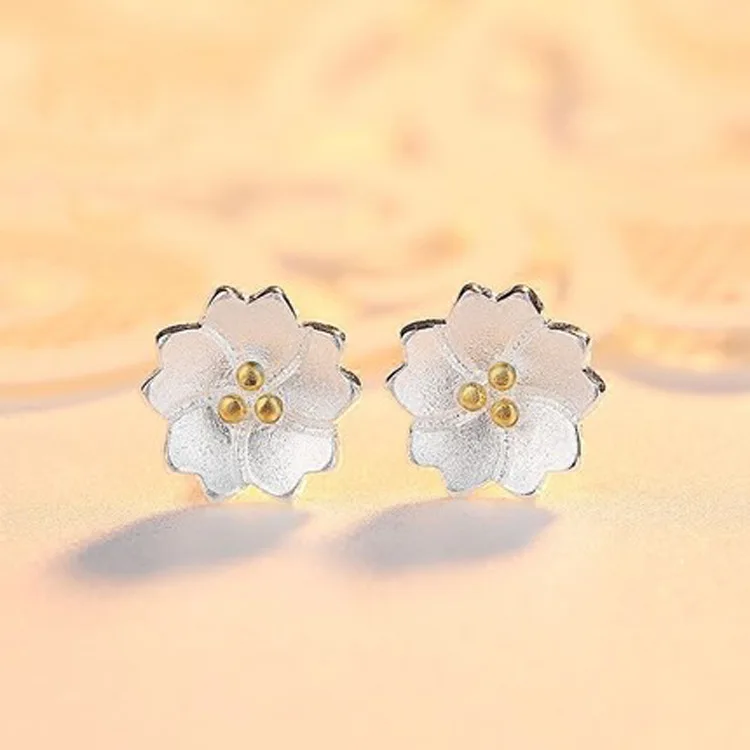 Wholesale S925 sterling silver gold plating flower earings for women 2019 
Wholesale S925 sterling silver gold plating flower earings for women 2019