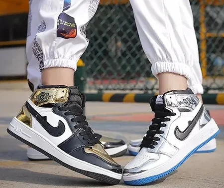 Hot Selling Fashionable Sports Casual Shoes for Teenagers, Black-gold;white-silvery
Hot Selling Fashionable Sports Casual Shoes for Teenagers, Black-gold;white-silvery