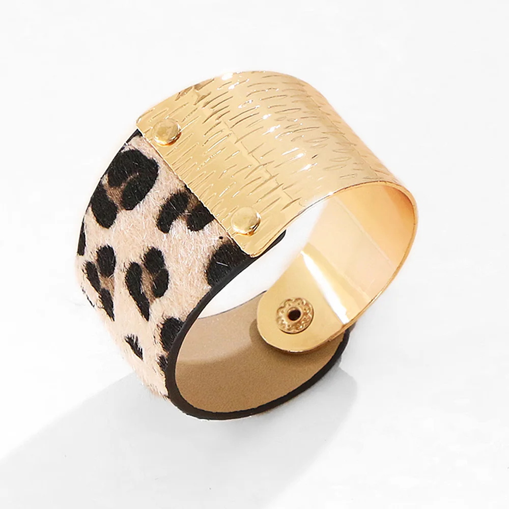 women bangle Fashion Leopard Print Bracelet For Women Bohemian Leather Vintage Gold Color Wide Cuff Bracelets Jewelry Gifts
women bangle Fashion Leopard Print Bracelet For Women Bohemian Leather Vintage Gold Color Wide Cuff Bracelets Jewelry Gifts