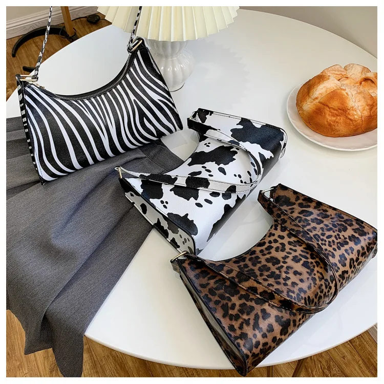 On the new bag female spring 2022 new leopard print underarm bag Instagram all fashion handbag simple shoulder bag
On the new bag female spring 2022 new leopard print underarm bag Instagram all fashion handbag simple shoulder bag