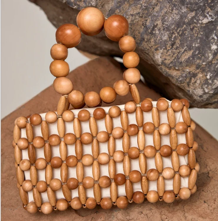 2020 handmade bead straw shoulder bag Rattan straw summer beach tote bag for women
2020 handmade bead straw shoulder bag Rattan straw summer beach tote bag for women