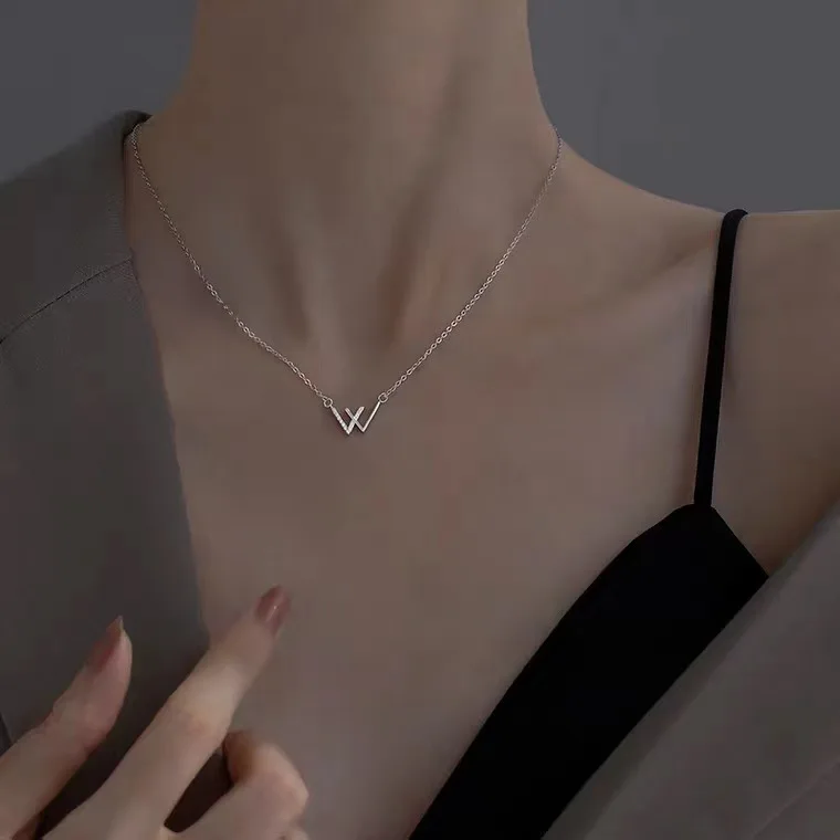 Fashion Luxury Style Letter W Pendant Silver Custom Name Gift Women Necklace, 1 colors
Fashion Luxury Style Letter W Pendant Silver Custom Name Gift Women Necklace, 1 colors