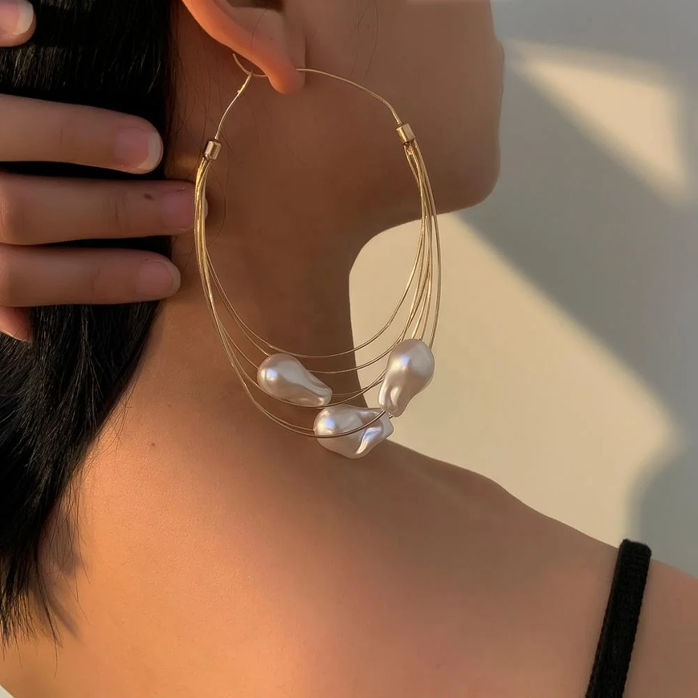 Kaimei 2020 Fashion Jewelry Trendy Wedding Earings Korean Girls Pearls Big Hoop Earrings for Women Layered Large Circle Earrings, Many colors fyi
Kaimei 2020 Fashion Jewelry Trendy Wedding Earings Korean Girls Pearls Big Hoop Earrings for Women Layered Large Circle Earrings, Many colors fyi