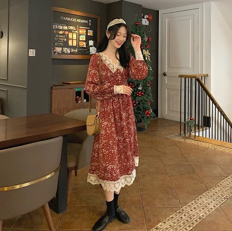 The new Korean version of the spring 2020 little fresh lace V-neck Goddess fan skirt chiffon floral dress woman
The new Korean version of the spring 2020 little fresh lace V-neck Goddess fan skirt chiffon floral dress woman