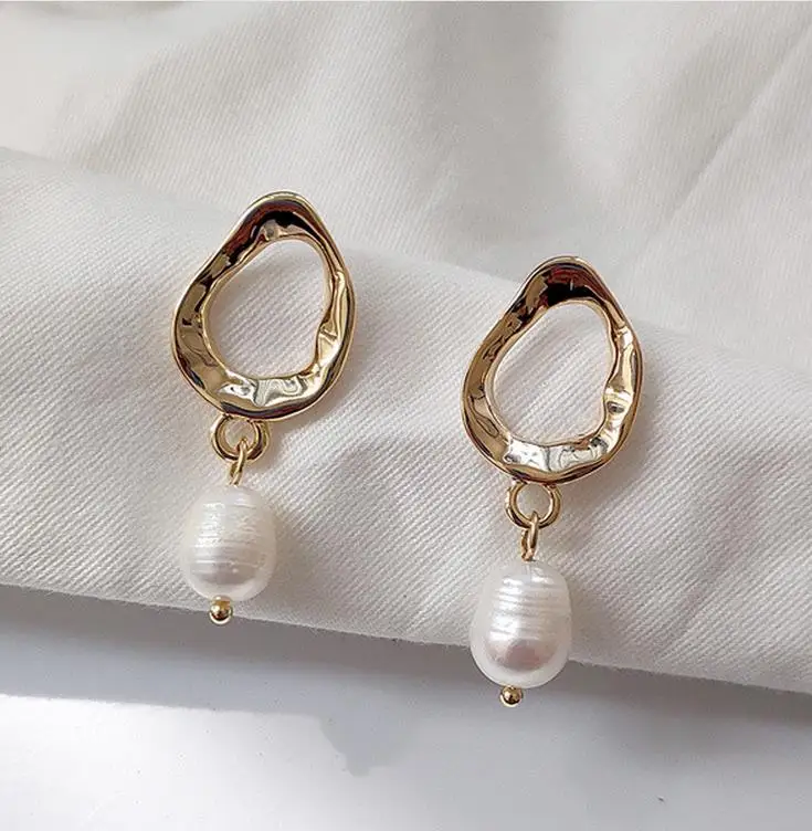 CUSTOM personalized new design women Korean 18K gold brass baroque fresh water pearl earrings, Gold plated
CUSTOM personalized new design women Korean 18K gold brass baroque fresh water pearl earrings, Gold plated