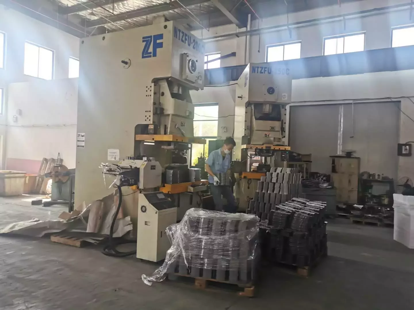 Matech Factory Custom Chrome Cast Pressed Steel Sheet Metal Fabrication Part(图4) Matech Factory Custom Chrome Cast Pressed Steel Sheet Metal Fabrication Part(图4)