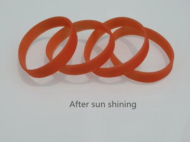 UV SunSense bracelet3.png