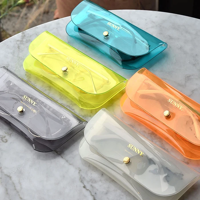 Custom Jelly PVC Clear Travel Eyeglasses Package Pouch Myopia Glasses Sunglasses Case With Logo, Customized color
Custom Jelly PVC Clear Travel Eyeglasses Package Pouch Myopia Glasses Sunglasses Case With Logo, Customized color