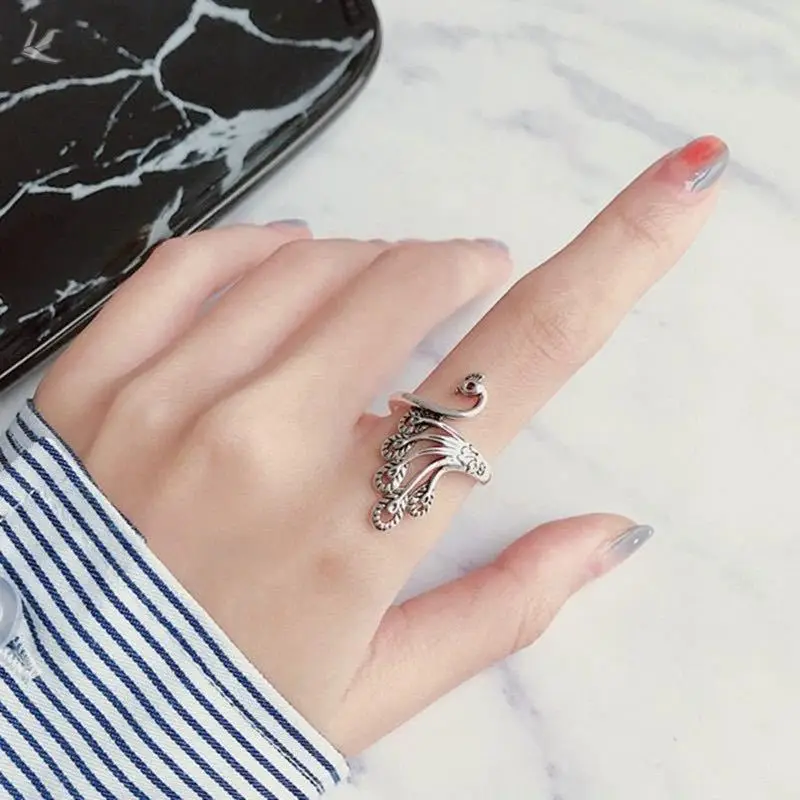 Personality creative retro peacock open screen ring open index finger animal ring, Silver color
Personality creative retro peacock open screen ring open index finger animal ring, Silver color