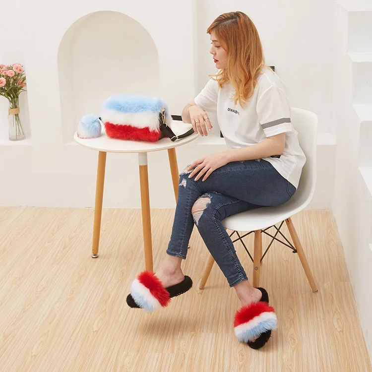 fashion colorful fur Square bags with hair ball and faux fox fur furry slippers, Customized color
fashion colorful fur Square bags with hair ball and faux fox fur furry slippers, Customized color