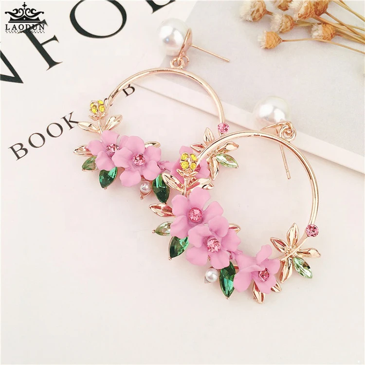 Trendy Cute Pink Flower Earrings For Women Girls Jewelry Female Rhinestone Gold Metal Round Circle Drop Earrings Gifts Brincos
Trendy Cute Pink Flower Earrings For Women Girls Jewelry Female Rhinestone Gold Metal Round Circle Drop Earrings Gifts Brincos