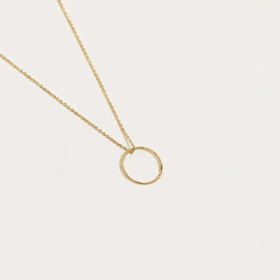 18k Gold Fashion Jewelry 925 Sterling Silver Round Shape Circle Pendant Necklace For Women
18k Gold Fashion Jewelry 925 Sterling Silver Round Shape Circle Pendant Necklace For Women
