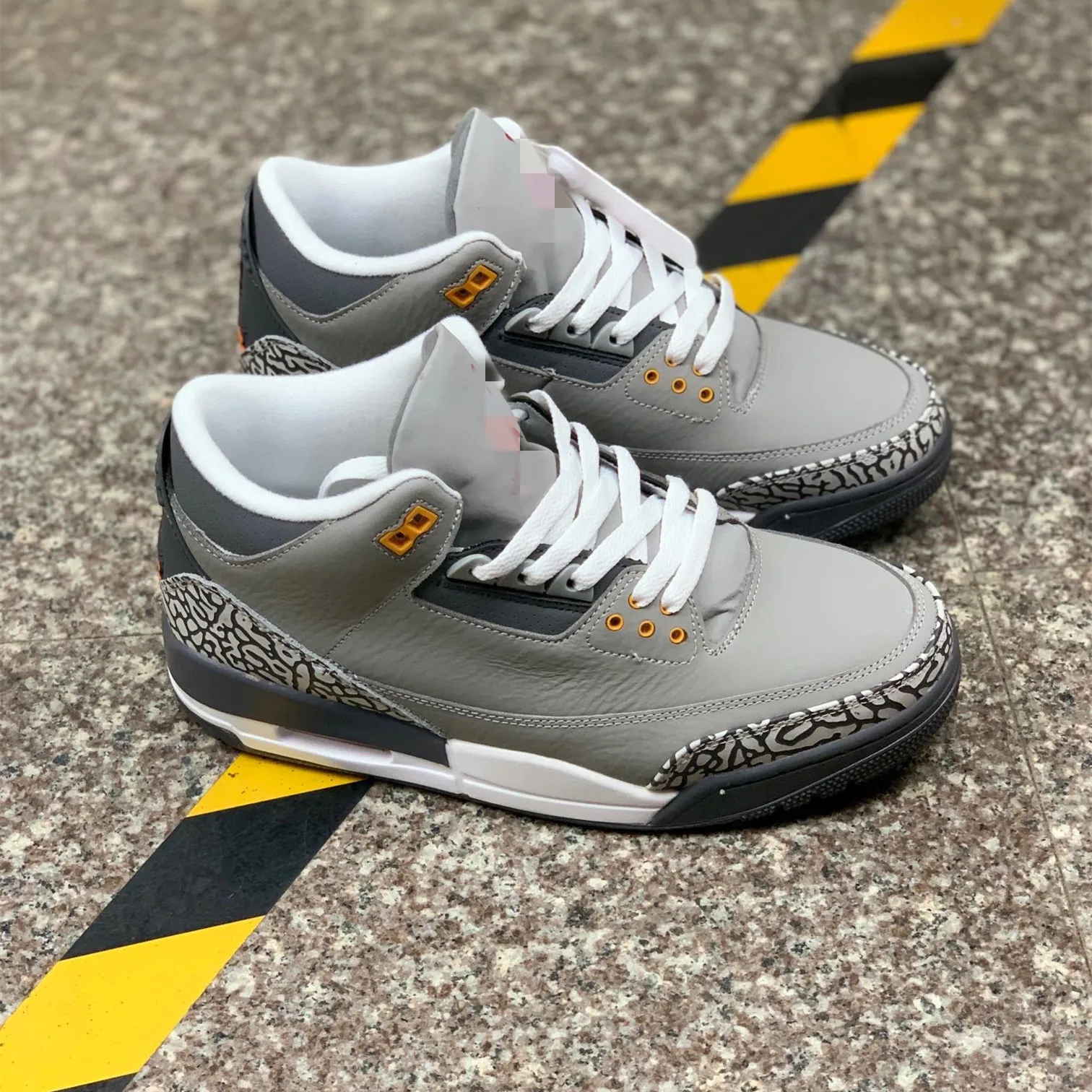 2022 Newest TOP Brand Air 3 Retro Cool Grey AJ3 Basketball Shoes for Mens Womens Running Sneakers Fashion Sport Running shoes
2022 Newest TOP Brand Air 3 Retro Cool Grey AJ3 Basketball Shoes for Mens Womens Running Sneakers Fashion Sport Running shoes