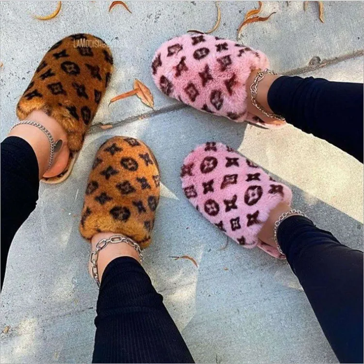 Fashion women's vegan faux fur slippers, open-toed M-child fluffy house slippery ladies winter fur slippers, Customized color
Fashion women's vegan faux fur slippers, open-toed M-child fluffy house slippery ladies winter fur slippers, Customized color