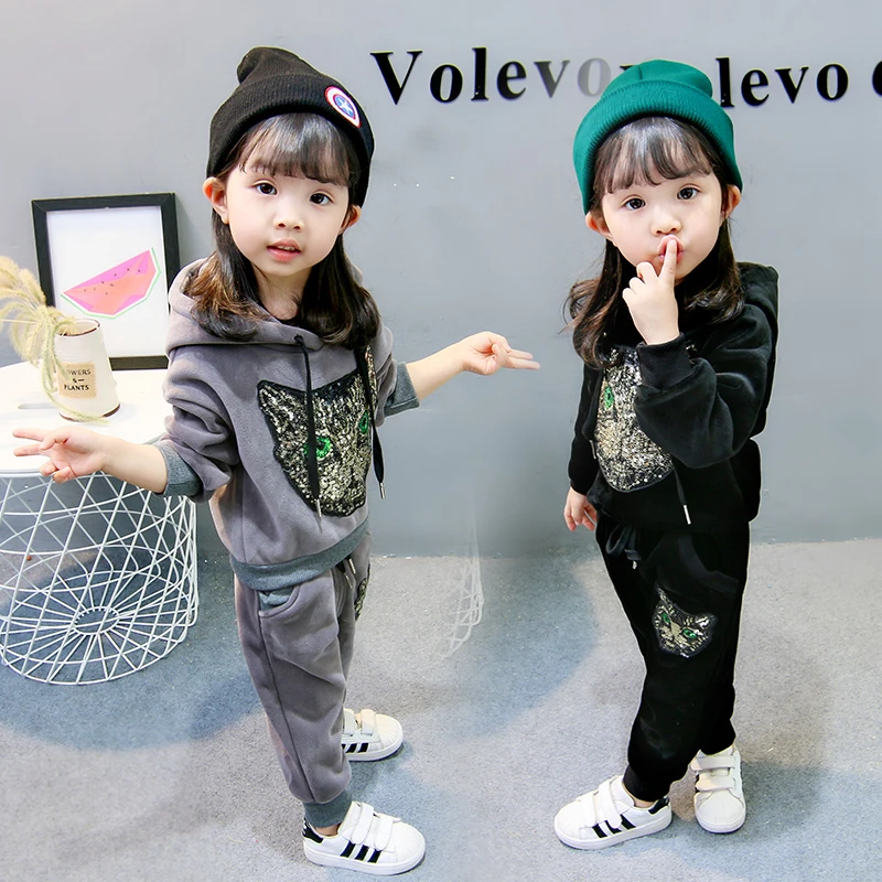 Autumn Winter Girls Clothes 2 Pieces Casual Sets Gold Velvet Tracksuit for Girls Sport Suits Kids Clothes Children Set, Pic shows
Autumn Winter Girls Clothes 2 Pieces Casual Sets Gold Velvet Tracksuit for Girls Sport Suits Kids Clothes Children Set, Pic shows