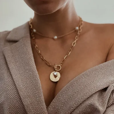 Punk 2Pcs/set Gold Color Pearl Bead Choker Gothic Multilayer Pendant Necklaces Coin Chain Necklace for Women
Punk 2Pcs/set Gold Color Pearl Bead Choker Gothic Multilayer Pendant Necklaces Coin Chain Necklace for Women