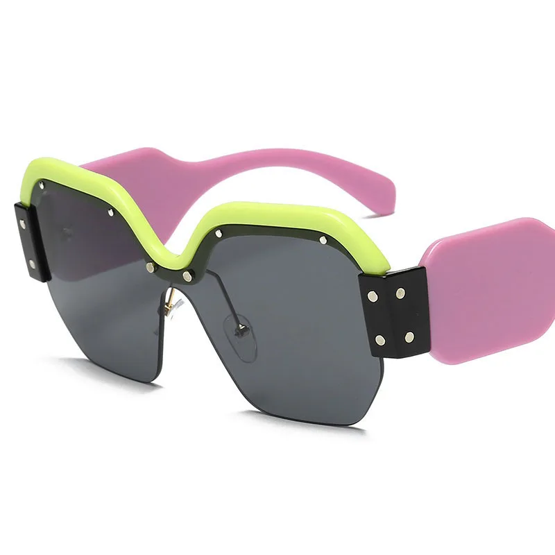 New Brand Designer Square Fashion Oversized Female Hot Sale High Quality Sunglasses Women 2022, 8 color
New Brand Designer Square Fashion Oversized Female Hot Sale High Quality Sunglasses Women 2022, 8 color