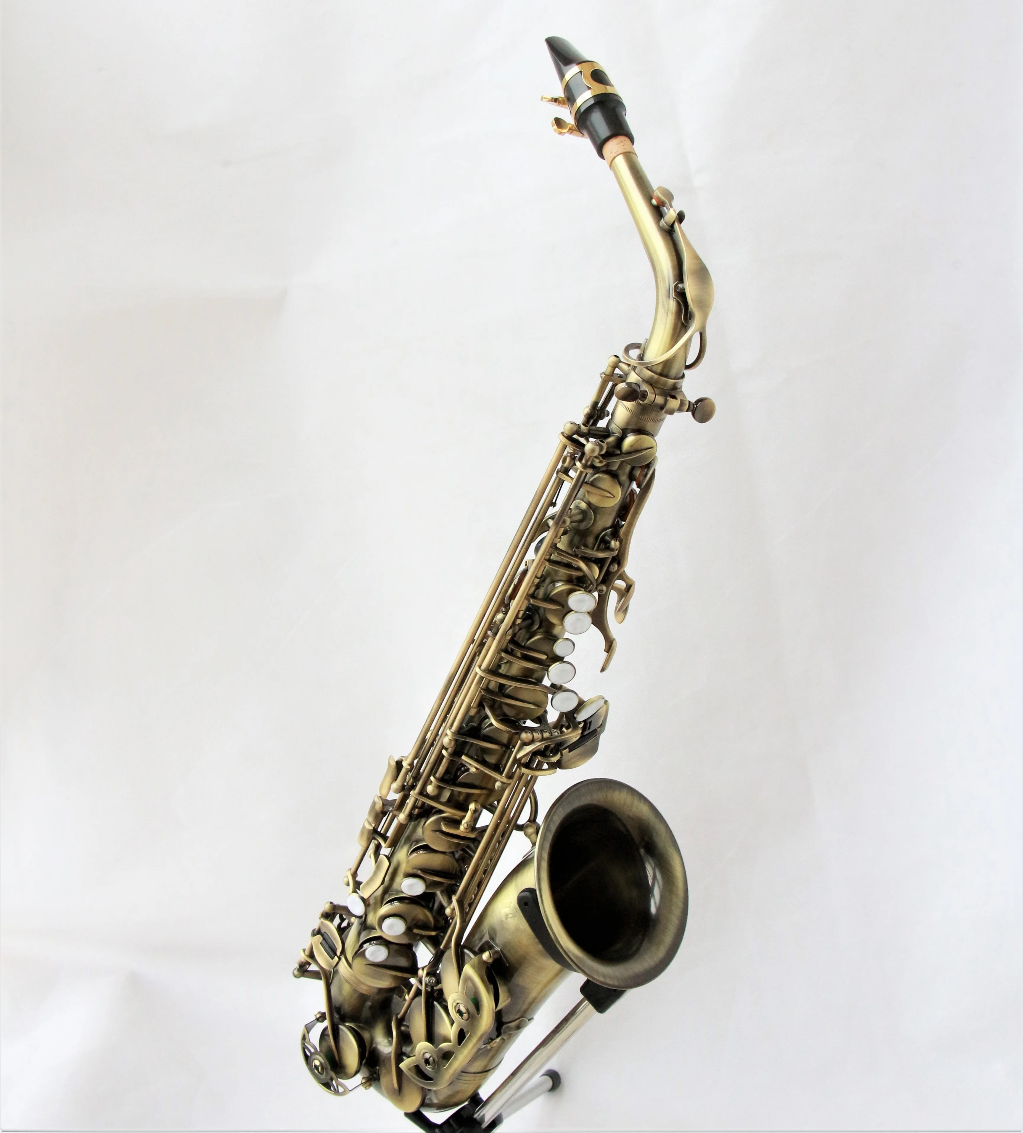 Classical reference 54 Antique style colored Eb tone alto saxophone antique copper saxophone high end saxophone alto
Classical reference 54 Antique style colored Eb tone alto saxophone antique copper saxophone high end saxophone alto